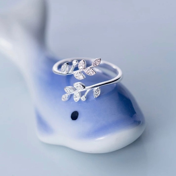 My Added Sparkle Jewelry 925 Sterling Silver Rhinestone Leaf Wrap